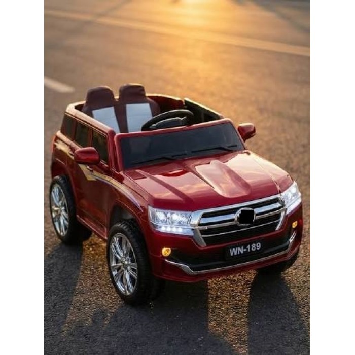 Электромобиль на аккум.,пульт , 12V4,5AH, 380W*4 шт. 108*70*55 см.